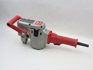 Milwaukee best sale hole drill