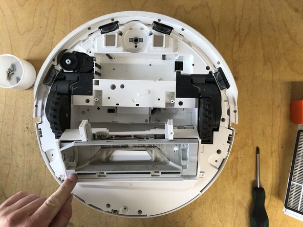 Xiaomi ROBOROCK S50200 complete disassembly, Remove the main brush assembly: crwdns2935265:012crwdnd2935265:02crwdnd2935265:03crwdne2935265:0