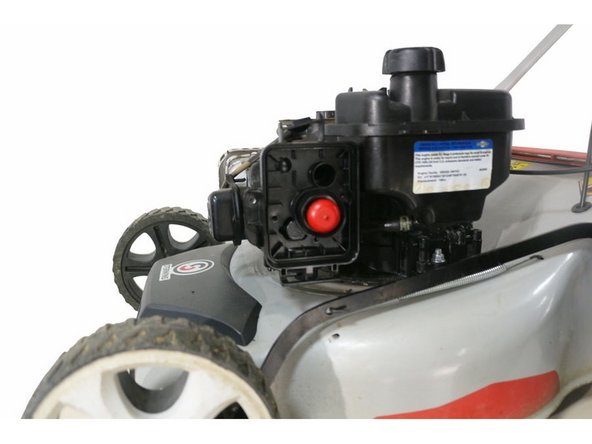 Changer le carburateur de la tondeuse 460BSP500E-3, Positionnement du carburateur et porte-filtre: stap 0, afbeelding 2 van 2
