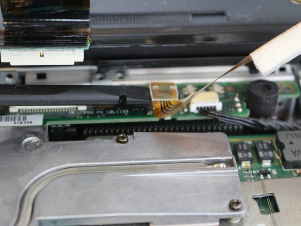 IBM ThinkPad 600E Display Replacement: crwdns2935265:09crwdnd2935265:02crwdnd2935265:03crwdne2935265:0