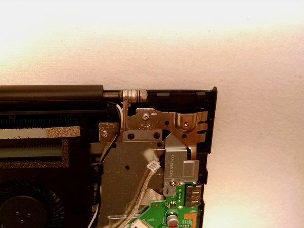 Lenovo U41-70 Teardown, Tightening Hinges, Tighten Hinges: crwdns2935265:04crwdnd2935265:03crwdnd2935265:03crwdne2935265:0