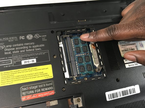 Sony VAIO VPCEE26FX RAM Replacement: crwdns2935265:06crwdnd2935265:02crwdnd2935265:03crwdne2935265:0