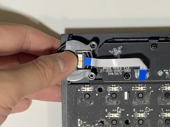 Razer BlackWidow Elite Volume Knob Replacement: crwdns2935265:08crwdnd2935265:02crwdnd2935265:02crwdne2935265:0