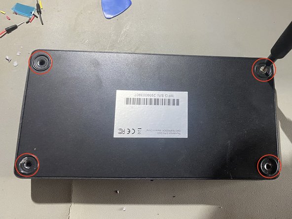 OWC Thunderbolt 3 Pro Dock fan replacement, Re-installing the bottom cover: crwdns2935265:016crwdnd2935265:02crwdnd2935265:03crwdne2935265:0