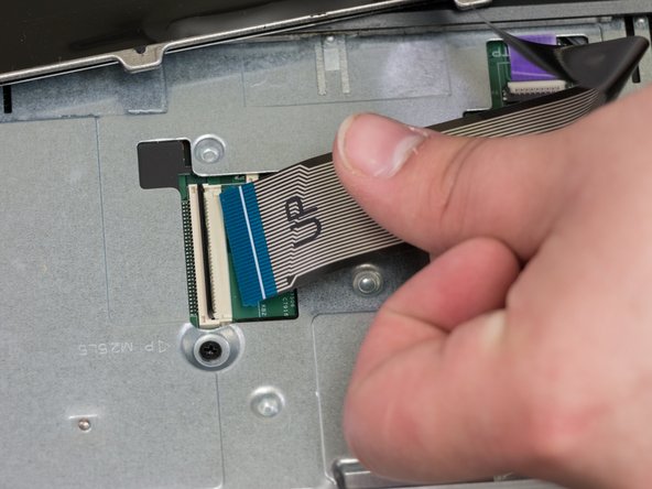 Dell Inspiron 17-5748 Speakers Replacement: crwdns2935265:011crwdnd2935265:02crwdnd2935265:02crwdne2935265:0