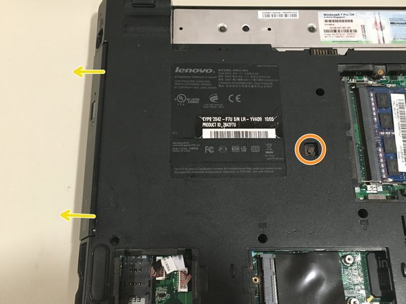 Lenovo ThinkPad SL410 Teardown, Step 5: Remaining Bottom Panels and Disk Drive: crwdns2935265:06crwdnd2935265:02crwdnd2935265:02crwdne2935265:0