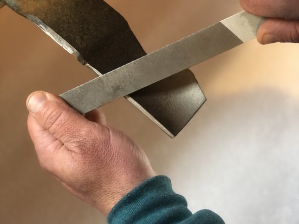 How to Sharpen Troy-Bilt TB110 Lawnmower Blades: crwdns2935265:07crwdnd2935265:02crwdnd2935265:02crwdne2935265:0