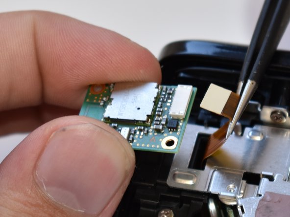 Canon Vixia HF R62 Display Panel Replacement: crwdns2935265:017crwdnd2935265:02crwdnd2935265:02crwdne2935265:0