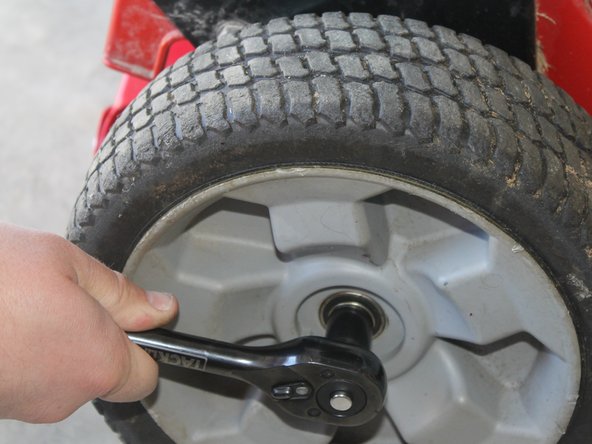 TORO 30" Personal Pace TimeMaster Mower Transmission Assembly Replacement, Reattaching the Second Wheel: crwdns2935265:034crwdnd2935265:02crwdnd2935265:02crwdne2935265:0