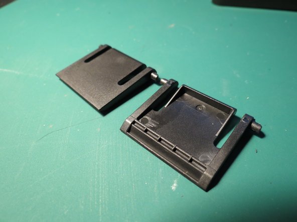 Kogan RGB Mechanical Keyboard Teardown, Remove feet from housing: crwdns2935265:010crwdnd2935265:03crwdnd2935265:03crwdne2935265:0