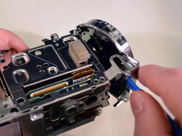 Sony Handycam DCR-SR68 LCD Screen Replacement: crwdns2935265:018crwdnd2935265:02crwdnd2935265:02crwdne2935265:0