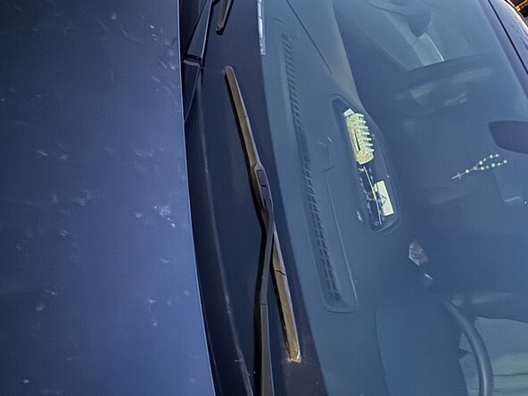 2022 Chevrolet Silverado Windshield Wipers Replacement: crwdns2935265:05crwdnd2935265:02crwdnd2935265:02crwdne2935265:0