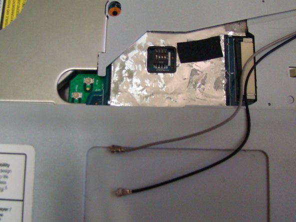 Sony Vaio VGN-FS640 LCD Screen Replacement: crwdns2935265:021crwdnd2935265:03crwdnd2935265:03crwdne2935265:0