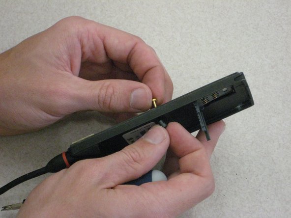 Disassembling Ericsson CF 388 Circuit Board: crwdns2935265:06crwdnd2935265:03crwdnd2935265:03crwdne2935265:0