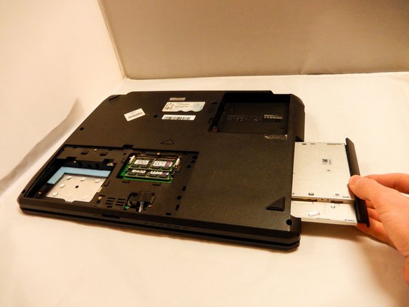 Asus ROG G55VW-DH71 Disk Drive Replacement: crwdns2935265:04crwdnd2935265:02crwdnd2935265:02crwdne2935265:0