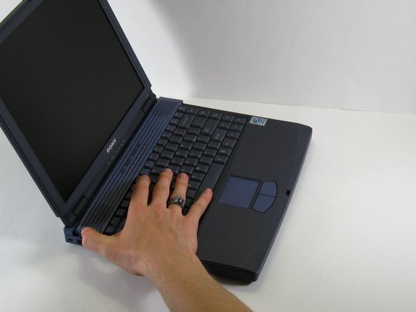 Sony Vaio PCG-F360 Display Replacement, Keyboard: crwdns2935265:05crwdnd2935265:02crwdnd2935265:03crwdne2935265:0