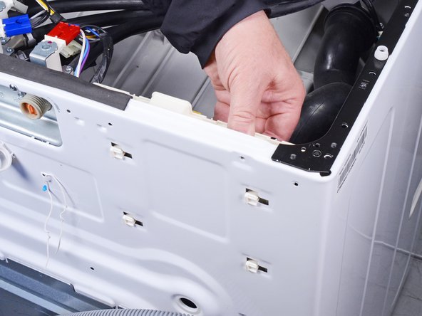 LG Front Load Washing Machine Main Board Replacement, Separate the main board from the chassis: crwdns2935265:013crwdnd2935265:02crwdnd2935265:03crwdne2935265:0