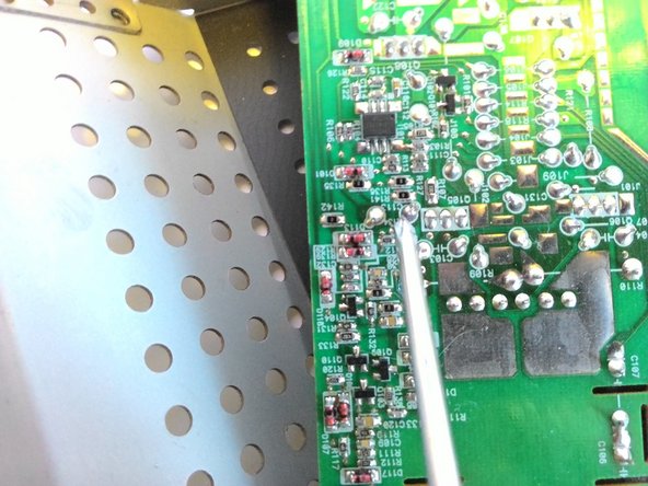 Dell 1905FP Capacitor Replacement, Removing the capacitors: crwdns2935265:014crwdnd2935265:02crwdnd2935265:03crwdne2935265:0