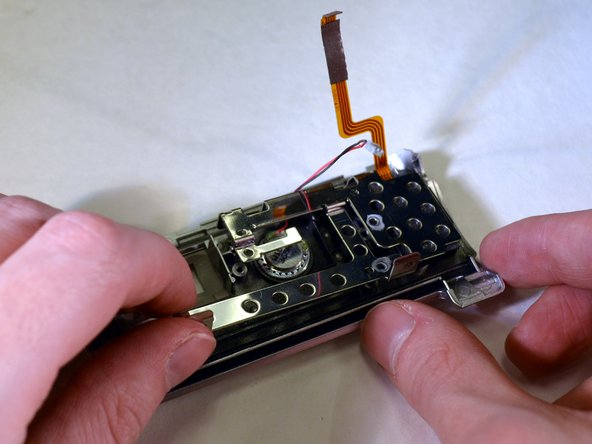 Sony Handycam DCR-SR68 Speaker Replacement: crwdns2935265:016crwdnd2935265:02crwdnd2935265:03crwdne2935265:0