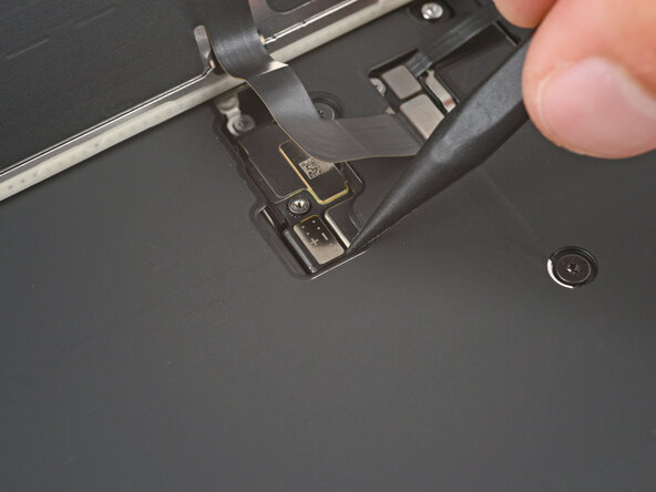 iPhone 17 Pro Max Screen Replacement, Disconnect the battery: crwdns2935265:021crwdnd2935265:01crwdnd2935265:02crwdne2935265:0