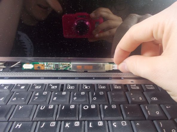 HP Pavilion DV2160BR Screen Replacement: crwdns2935265:06crwdnd2935265:02crwdnd2935265:02crwdne2935265:0