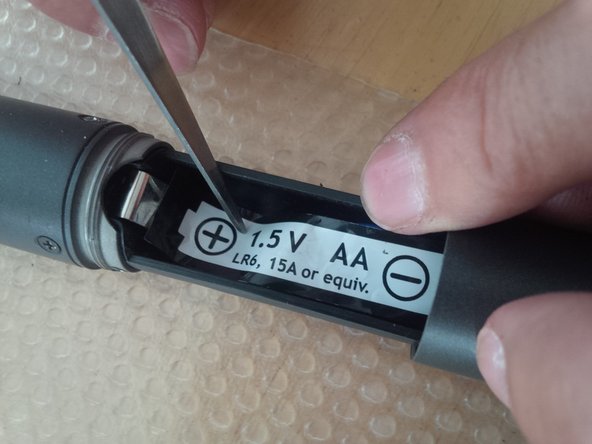 Repairing Rode NTG2 disconnected/loose wiring, Check for loose wiring on bottom connector end: crwdns2935265:06crwdnd2935265:02crwdnd2935265:02crwdne2935265:0