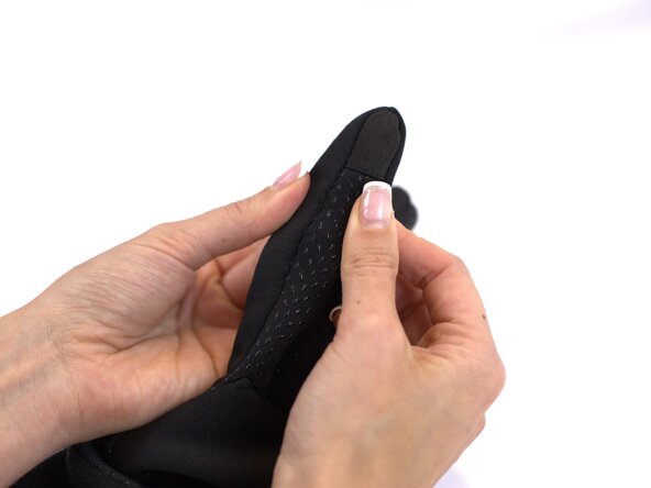 How to Repair a Seam Split in a Winter Glove, Finished and ready!: crwdns2935265:07crwdnd2935265:02crwdnd2935265:03crwdne2935265:0