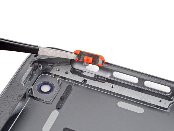 iPad Air Wi-Fi Rear Case Replacement: 140 단계, 이미지 2개 중 2개