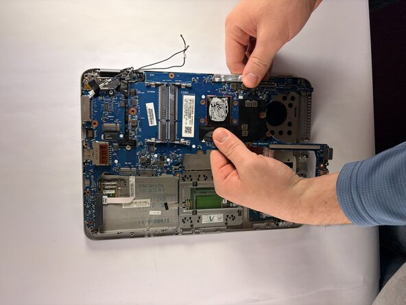 HP EliteBook 725 G3 Motherboard Replacement: step 15, image 1 of 2
