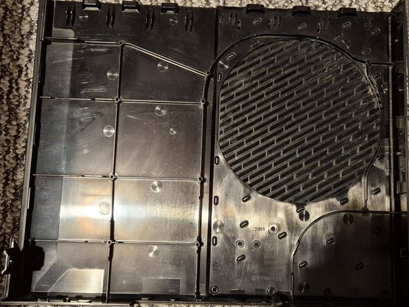 Microsoft Game Console Teardown: 手順 8、 3の画像 3