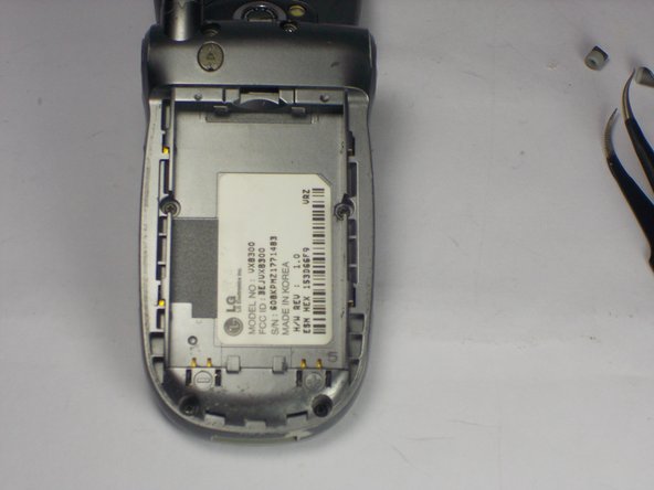 Disassembling LG VX8300 Body: crwdns2935265:04crwdnd2935265:02crwdnd2935265:02crwdne2935265:0