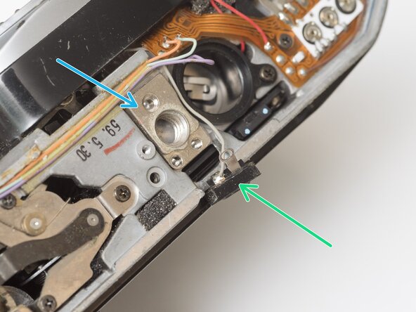 Pentax Super Program Front Lens Board Removal, Remove tripod mount: crwdns2935265:010crwdnd2935265:02crwdnd2935265:02crwdne2935265:0