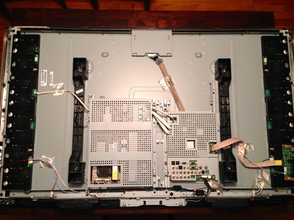 Samsung LN-T5265F T-Con Board Replacement, Rear Case: crwdns2935265:03crwdnd2935265:02crwdnd2935265:02crwdne2935265:0