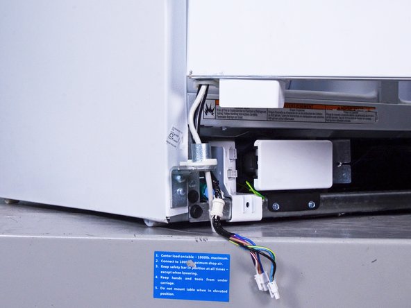 Whirlpool Refrigerator Freezer Door Replacement, Reposition the cables: crwdns2935265:013crwdnd2935265:02crwdnd2935265:03crwdne2935265:0