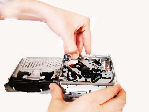 Sony Xplod CDX-MP30 Jammed CD Replacement: crwdns2935265:014crwdnd2935265:02crwdnd2935265:02crwdne2935265:0