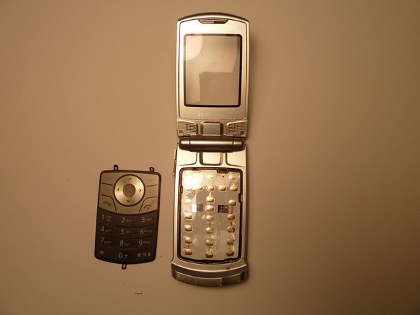 How to clean Samsung SGH-T639 keypad: crwdns2935265:012crwdnd2935265:03crwdnd2935265:03crwdne2935265:0