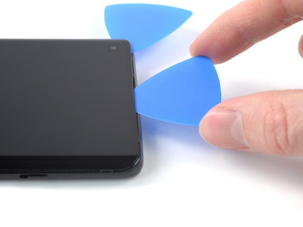 OnePlus 8 Screen Replacement, Slice the top edge adhesive: crwdns2935265:030crwdnd2935265:02crwdnd2935265:03crwdne2935265:0