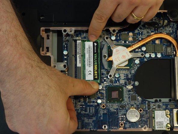 RAM memory replacement for why! W253EU, RAM memory: step 5, image 2 of 3