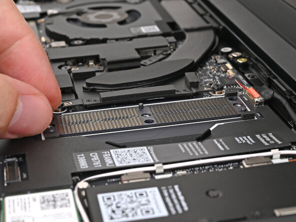Framework Laptop 13 Pro LPCAMM2 Memory Interposer Replacement, Place the LPCAMM2 Memory Interposer: step 12, image 3 of 3
