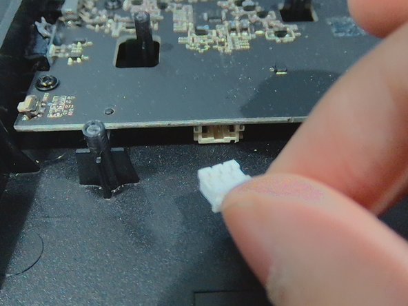 Razer Blackwidow V3 Pro Battery Replacement, Battery Connector.: crwdns2935265:010crwdnd2935265:03crwdnd2935265:03crwdne2935265:0