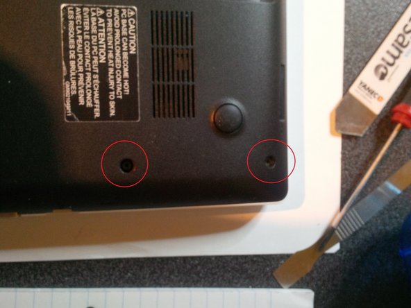 Disassembling Toshiba Satellite C55-A5285/C55-A1J2, removing screws of case: crwdns2935265:07crwdnd2935265:03crwdnd2935265:03crwdne2935265:0