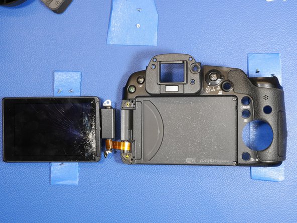Panasonic Lumix DMC-GH3 Disassembly: crwdns2935265:013crwdnd2935265:03crwdnd2935265:03crwdne2935265:0