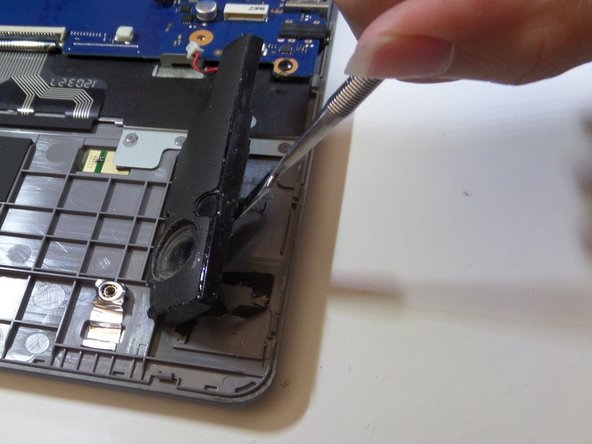 Samsung Chromebook XE550C22 Speakers Replacement: crwdns2935265:010crwdnd2935265:02crwdnd2935265:02crwdne2935265:0