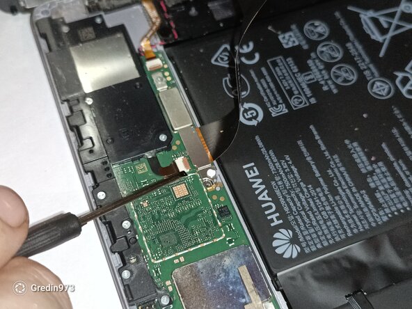 Réparation de l'écran de la tablette Huawei MediaPad M5 Lite 10, Déconnection de la nappe de l'écran: étape 8, image 1 de 3