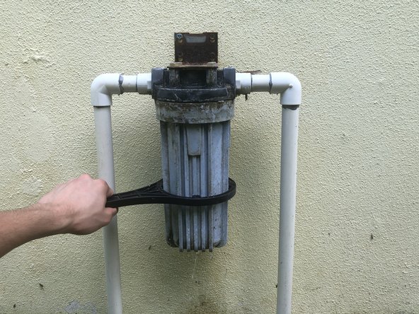 Water Filtration System Filter Replacement: step 3, image 1 of 2