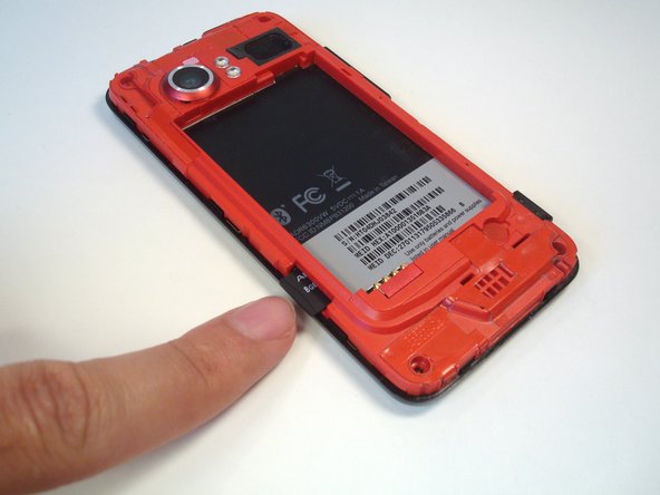 HTC Droid Incredible Rear Inner Frame Replacement, MicroSD card: crwdns2935265:04crwdnd2935265:02crwdnd2935265:02crwdne2935265:0
