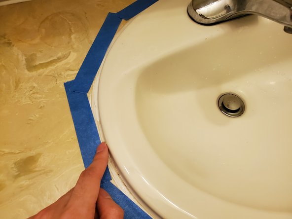 How to re-caulk a bathroom sink: adım 6, 3 resimden 2.