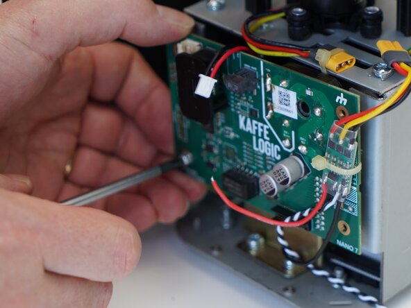 Kaffelogic Nano 7/LINK (C-N Serial) USB Daughterboard Replacement, Pull the board: Schritt 10, Bild 1 von 1