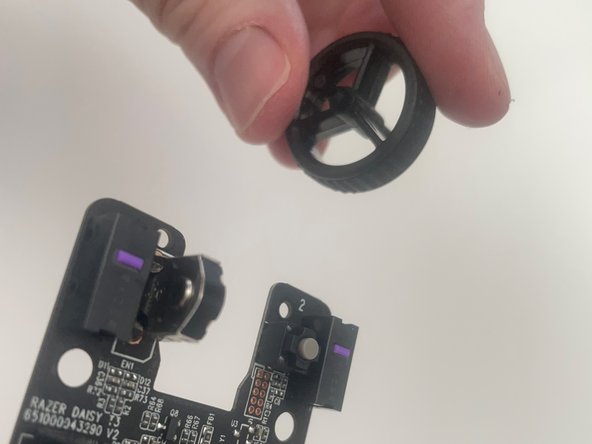Razer Viper Mini Scroll Wheel Replacement, Remove Scroll Wheel from case: crwdns2935265:08crwdnd2935265:02crwdnd2935265:02crwdne2935265:0