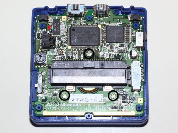 Nintendo Game Boy Advance SP Buttons Replacement: 3 단계, 이미지 3개 중 2개